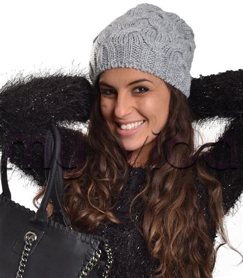 cappelli di lana fendi donna